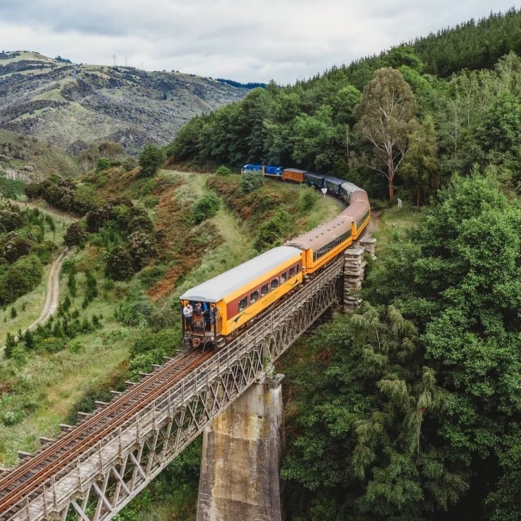 Train 1 -image